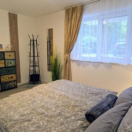 Wohlfuehloase Am Schoenen Scharmuetzelsee